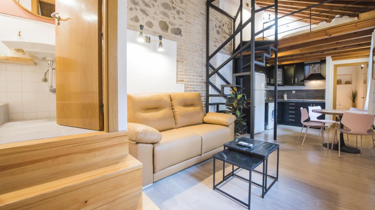 Madera Y Piedra - Apartamentos Aloha Toledo Esterno foto