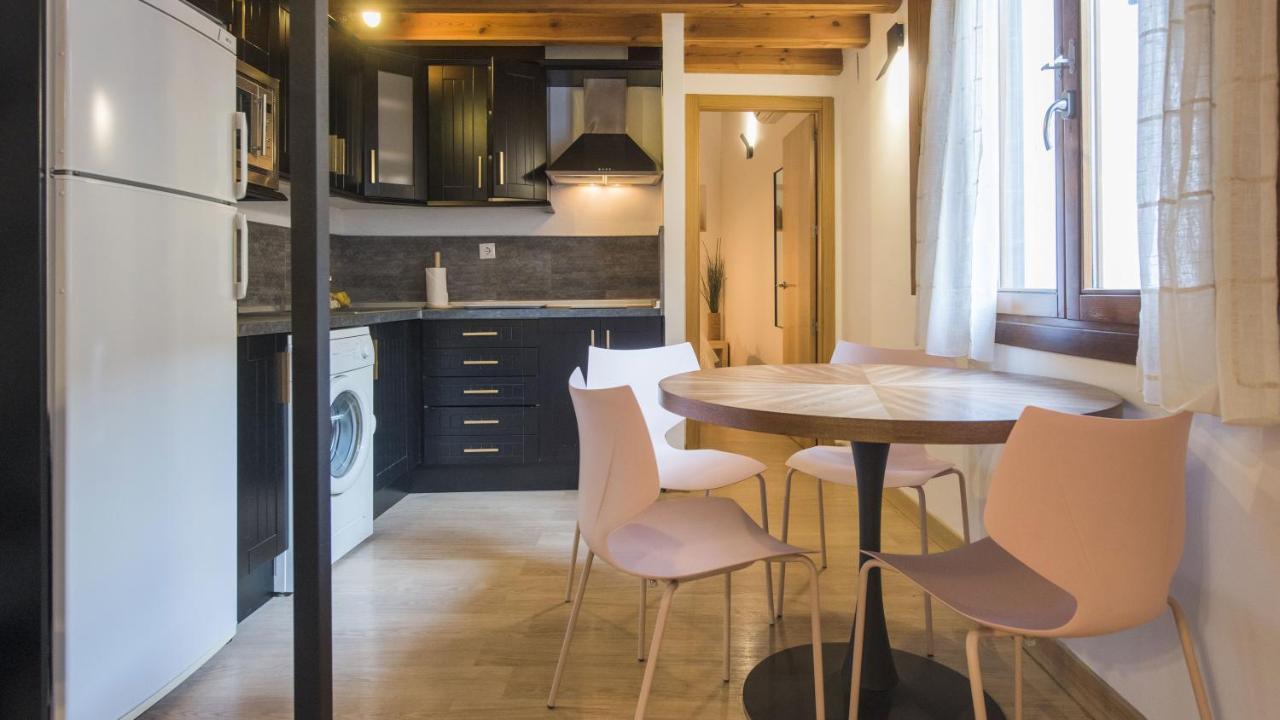 Madera Y Piedra - Apartamentos Aloha Toledo Esterno foto
